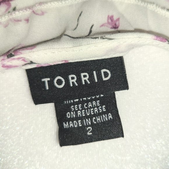 Torrid Women Blouse SZ 2 Crossover Floral Feminine Tiered Ruffle Sleeves Cinched - Picture 7 of 8